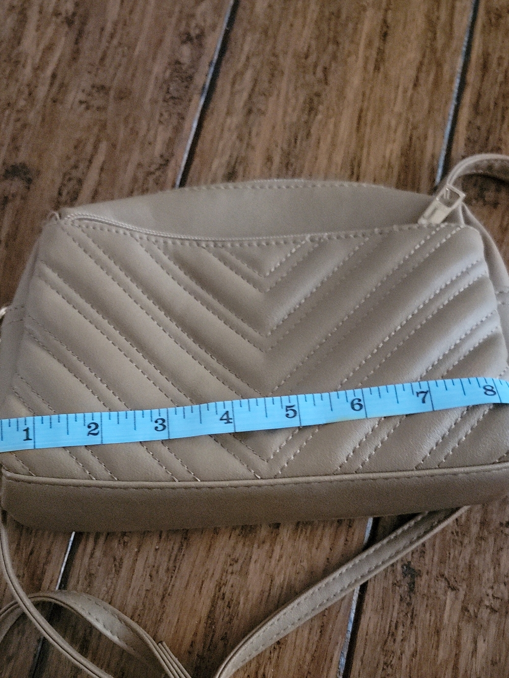 Neutral Beige Quilted Chevron Crossbody Bag - Women's Shoulder Purse